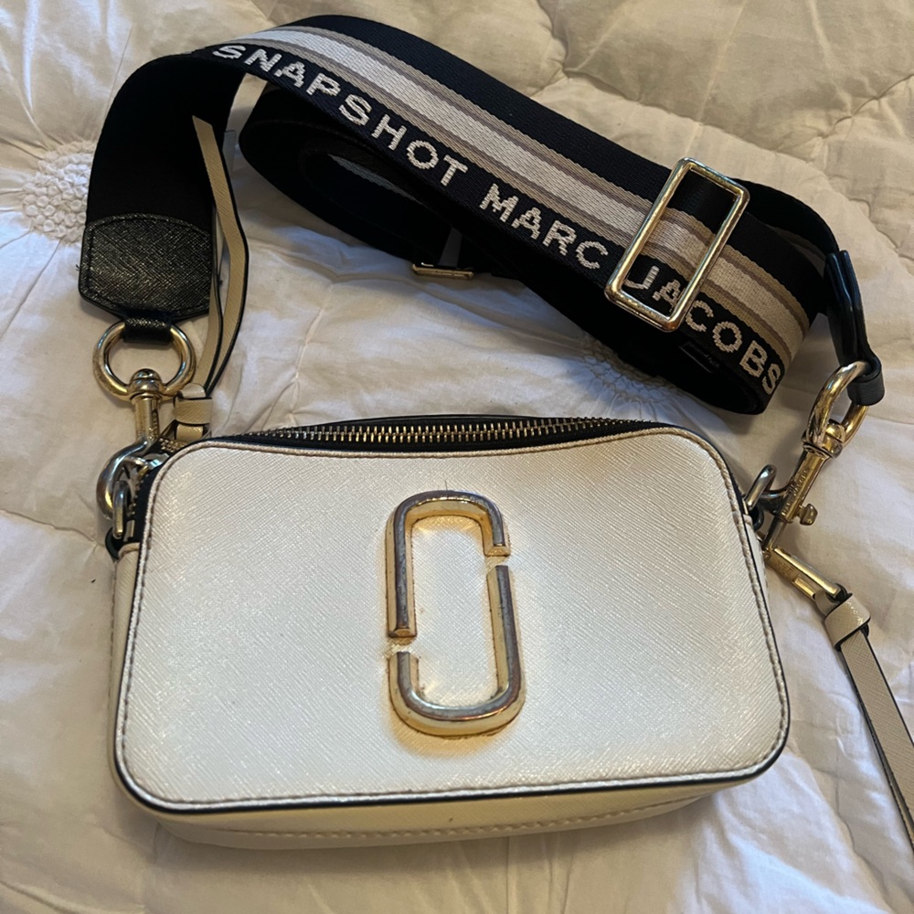 Marc Jacob’s Snap Shot Leather bag